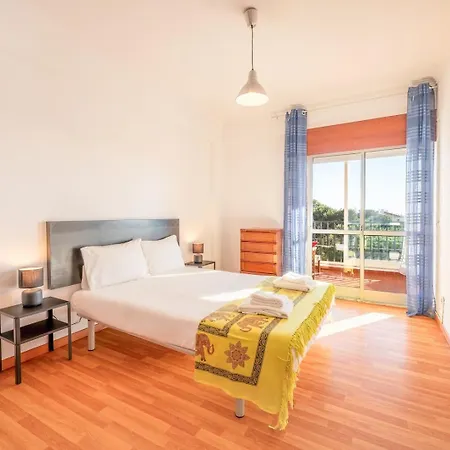 아파트 Guestready - Charming With A Terrace *