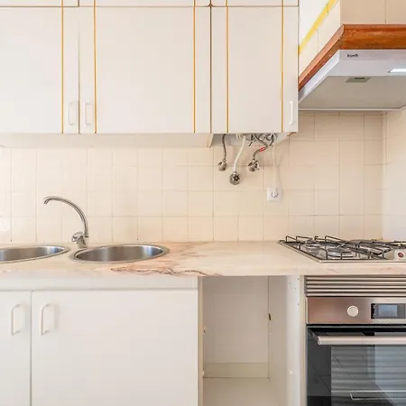 아파트 Guestready - Charming With A Terrace *